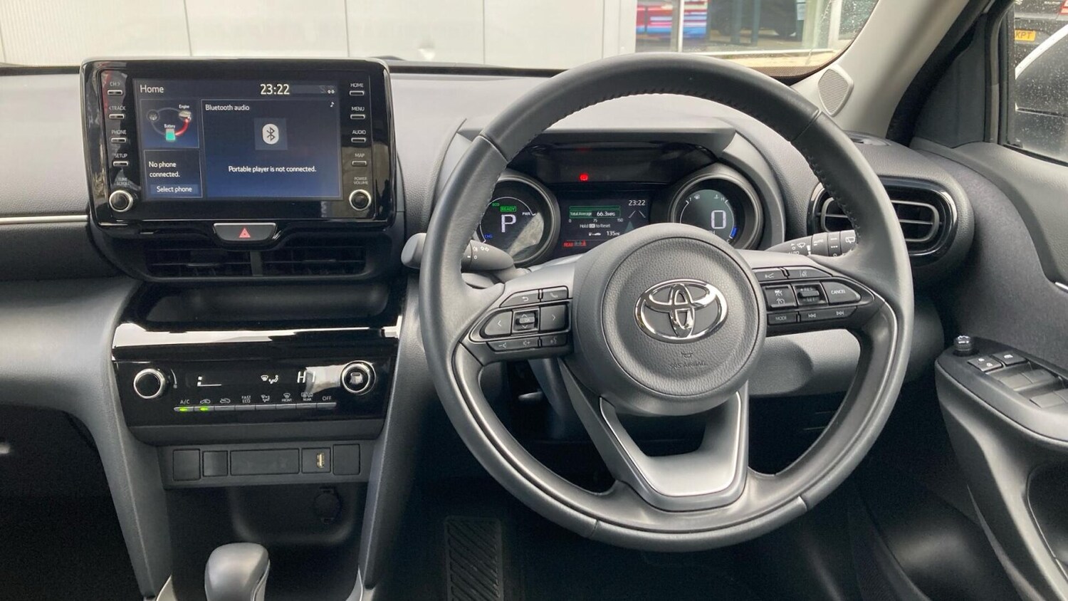 Used Toyota Yaris Cross 2023 for sale - 77826359: Photo 9