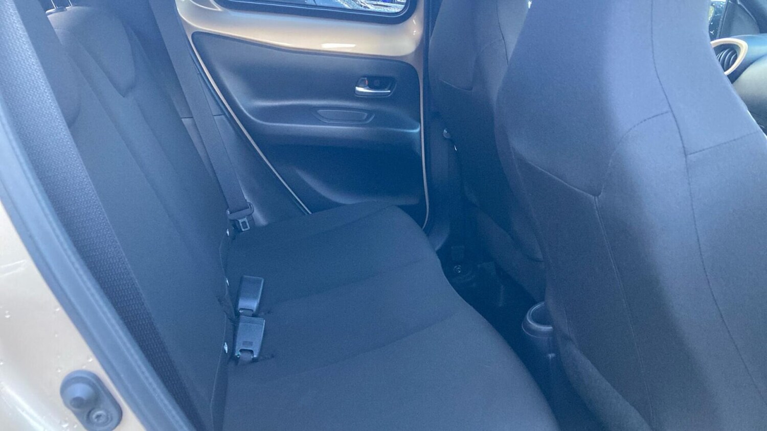 Used Toyota Aygo X 2022 for sale - 76674105: Photo 12