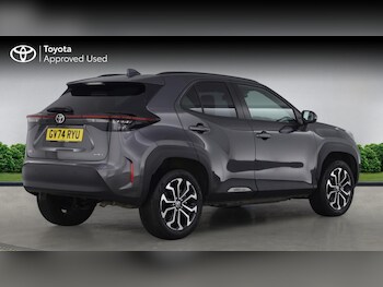 Used Toyota Yaris Cross 2025 for sale - 77354300: Photo