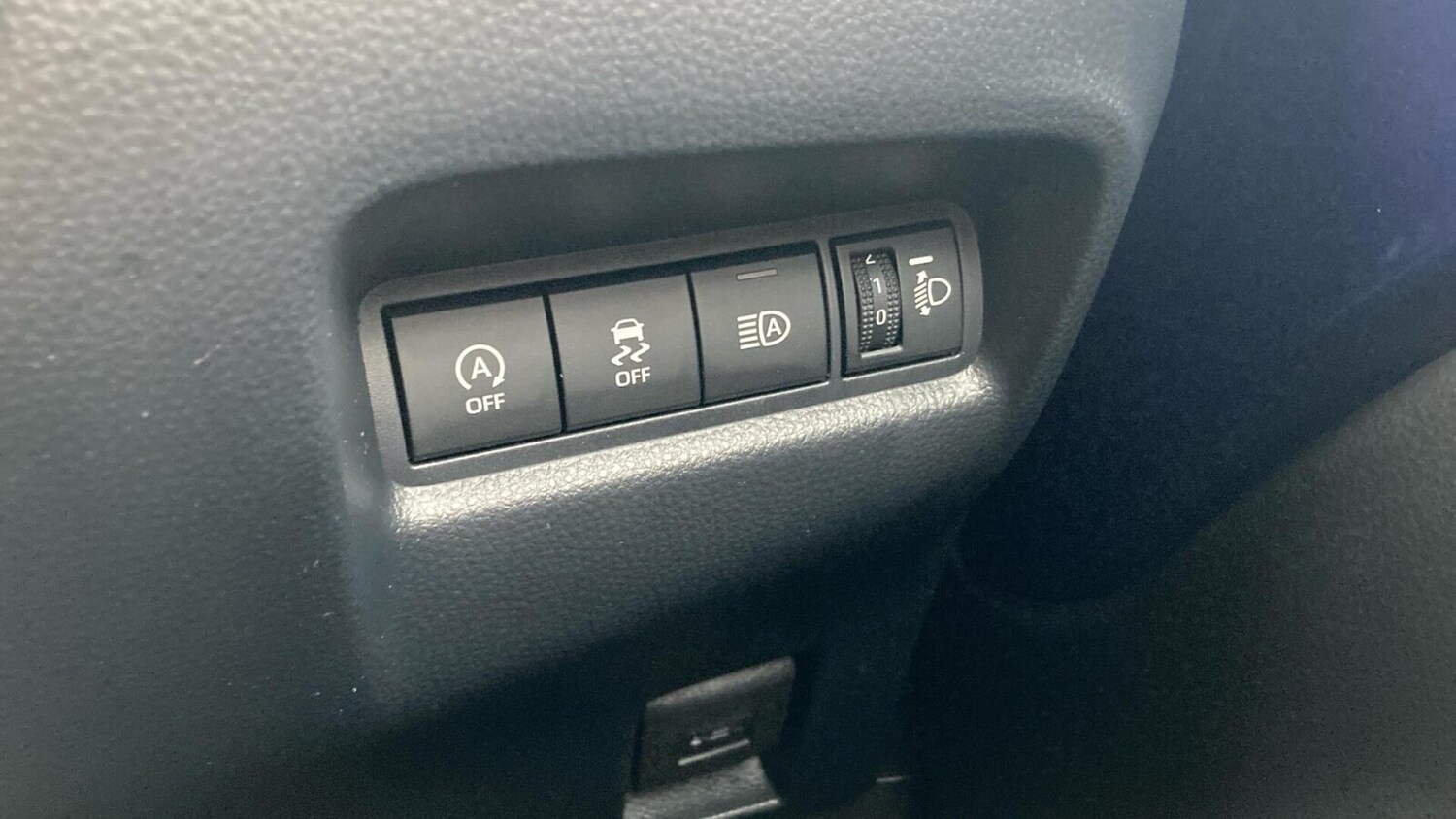 Used Toyota Aygo X 2024 for sale - 76678813: Photo 25