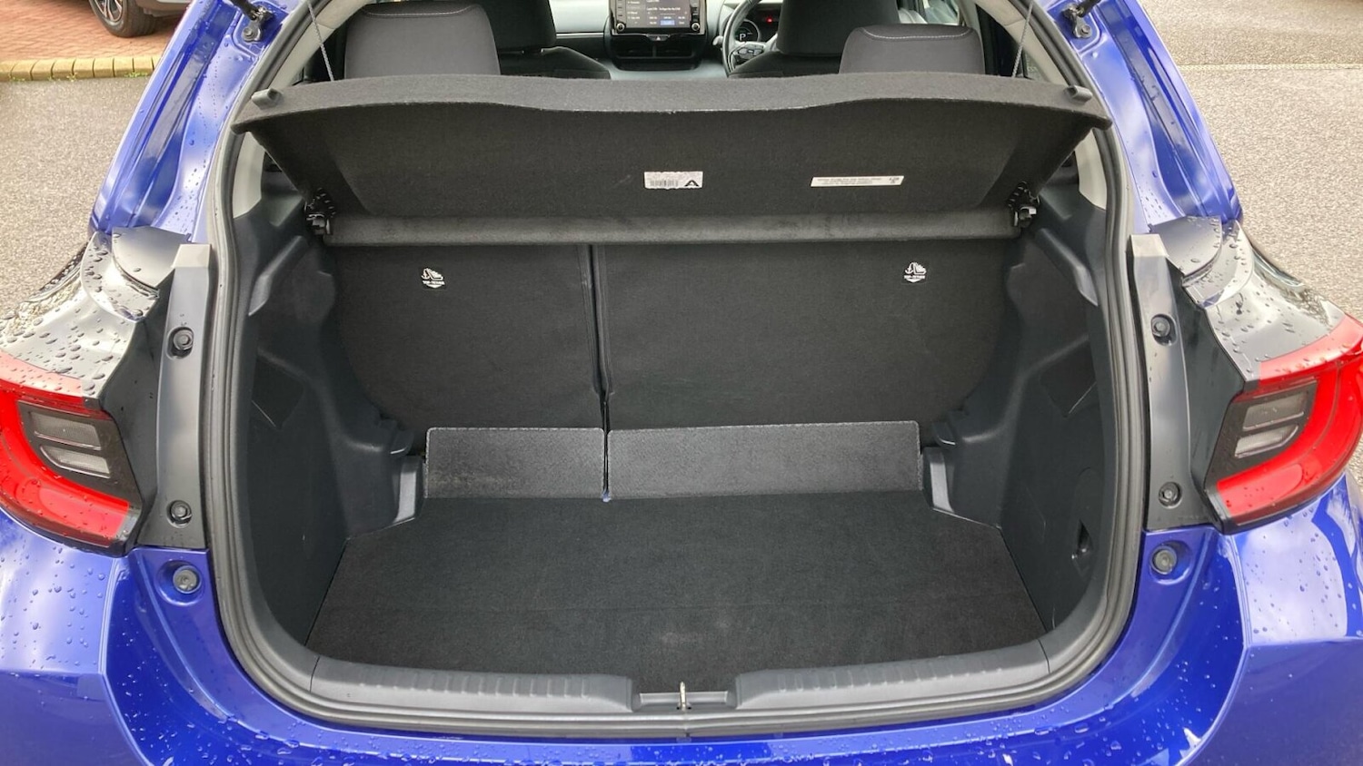 Used Toyota Yaris 2020 for sale - 77619801: Photo 14