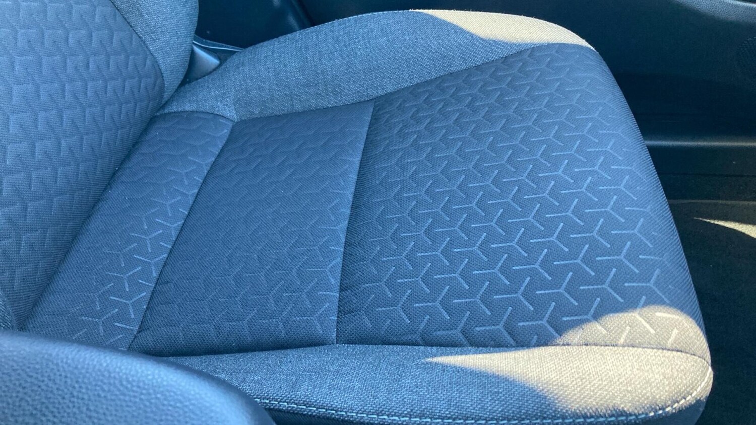 Used Toyota Yaris Cross 2023 for sale - 78159008: Photo 18