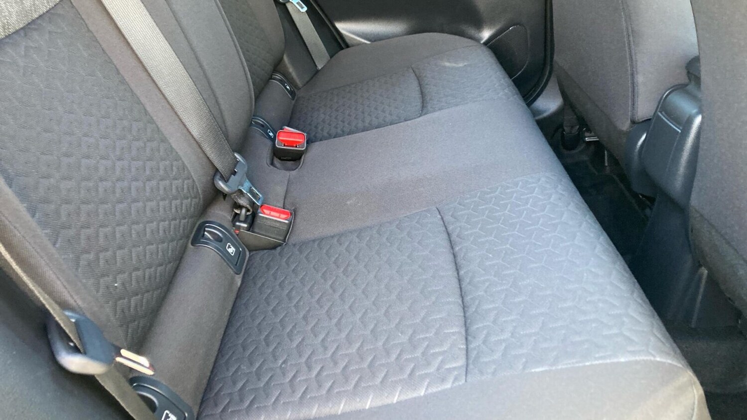 Used Toyota Yaris Cross 2023 for sale - 78159008: Photo 19