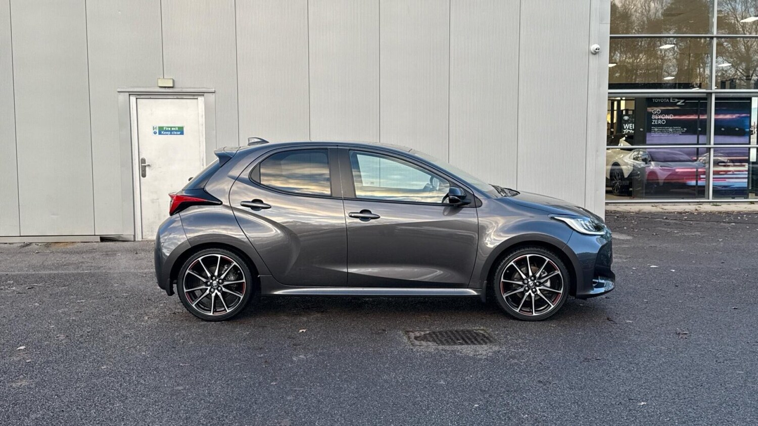 Used Toyota Yaris 2023 for sale - 76676211: Photo 16