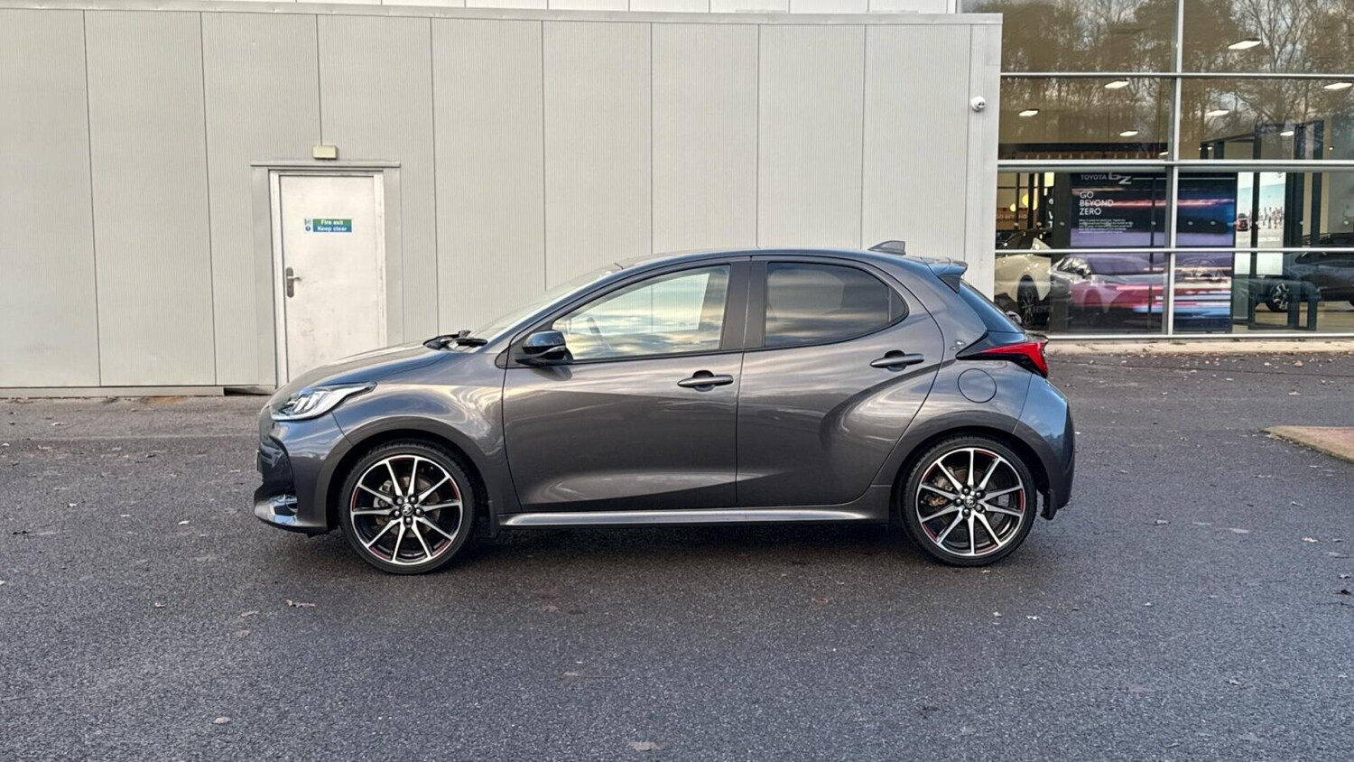 Used Toyota Yaris 2023 for sale - 76676211: Photo 17