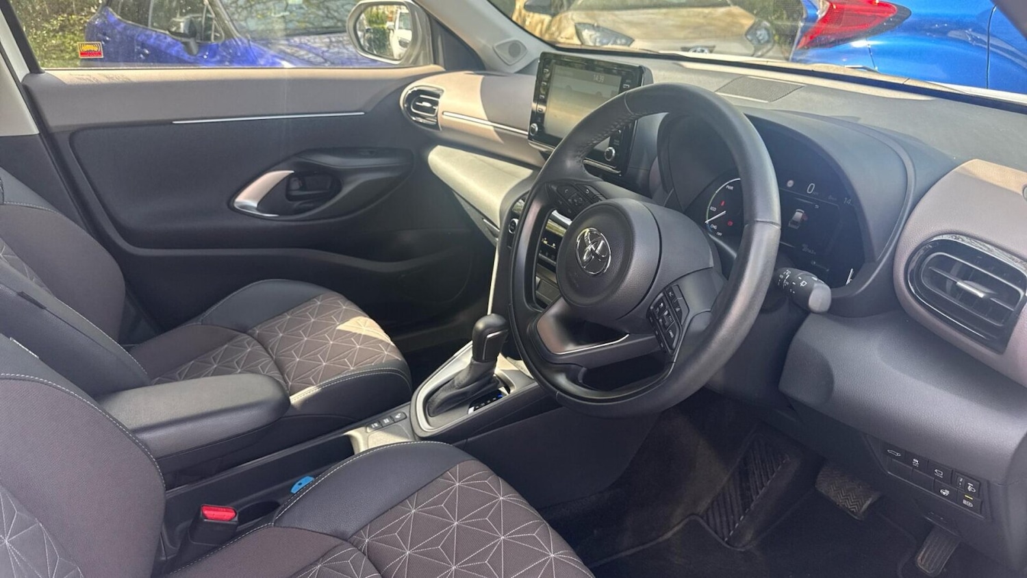 Used Toyota Yaris Cross 2023 for sale - 78183380: Photo 13