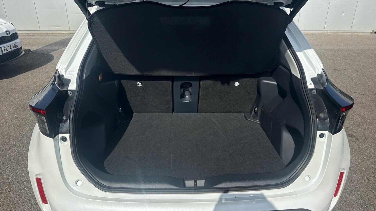 Used Toyota Yaris Cross 2023 for sale - 78183380: Photo 14