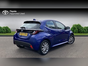 Used Toyota Yaris 2023 for sale - 78225806: Photo