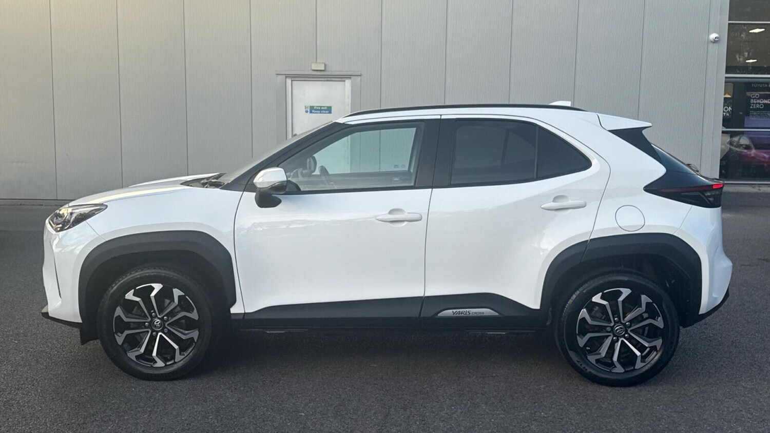 Used Toyota Yaris Cross 2023 for sale - 76676372: Photo 17