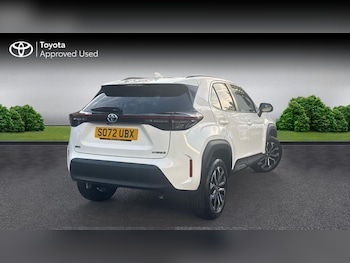 Used Toyota Yaris Cross 2023 for sale - 76676372: Photo