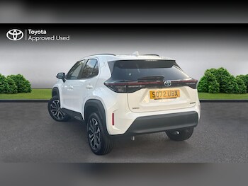 Used Toyota Yaris Cross 2023 for sale - 76676372: Photo