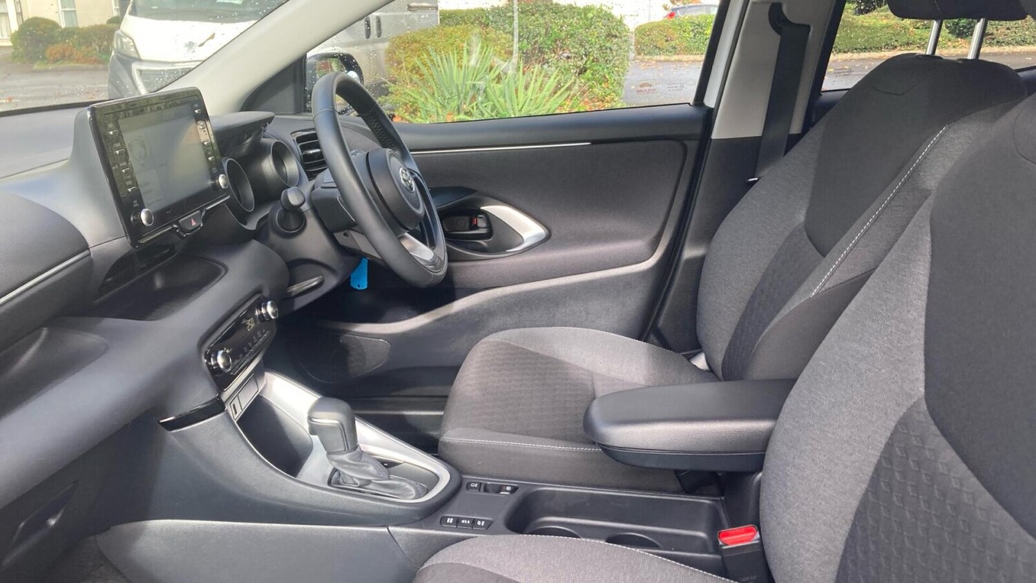 Used Toyota Yaris 2024 for sale - 76678369: Photo 10