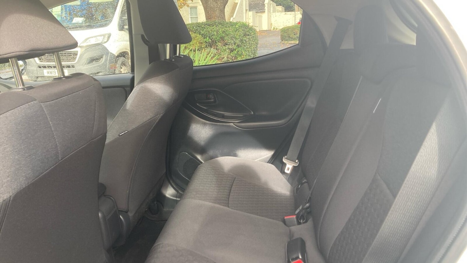 Used Toyota Yaris 2024 for sale - 76678369: Photo 13