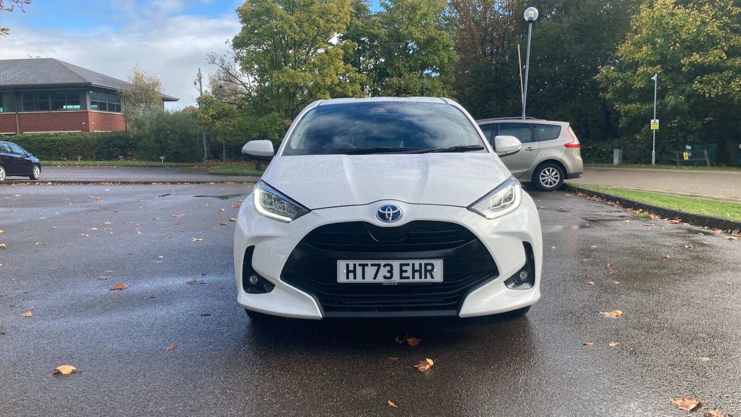 Used Toyota Yaris 2024 for sale - 76678369: Photo 15