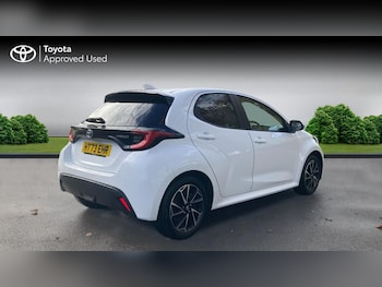 Used Toyota Yaris 2024 for sale - 76678369: Photo