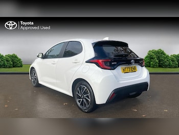 Used Toyota Yaris 2024 for sale - 76678369: Photo