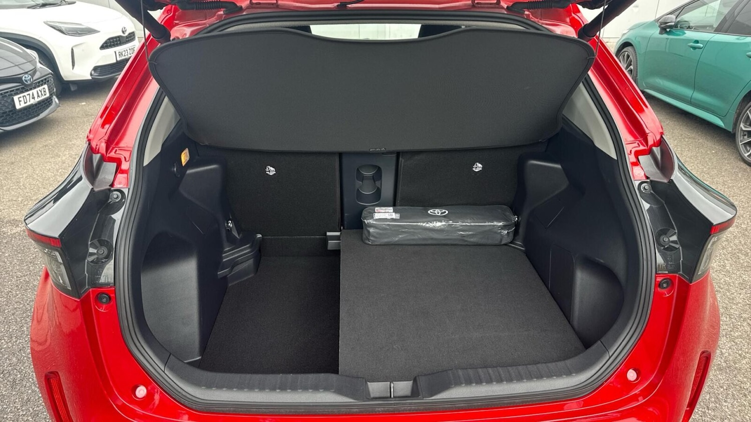 Used Toyota Yaris Cross 2023 for sale - 76837334: Photo 14