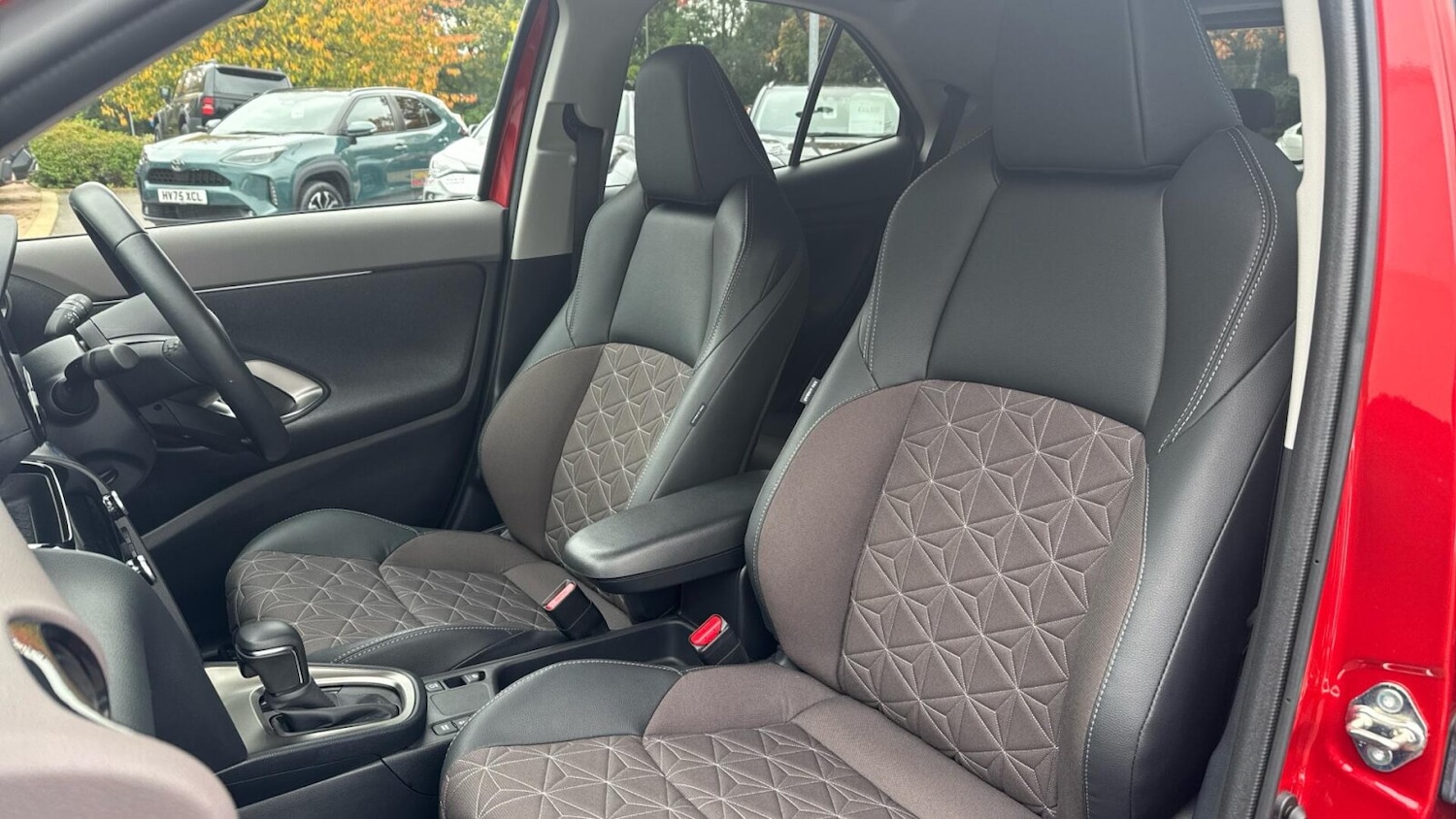 Used Toyota Yaris Cross 2023 for sale - 76837334: Photo 20