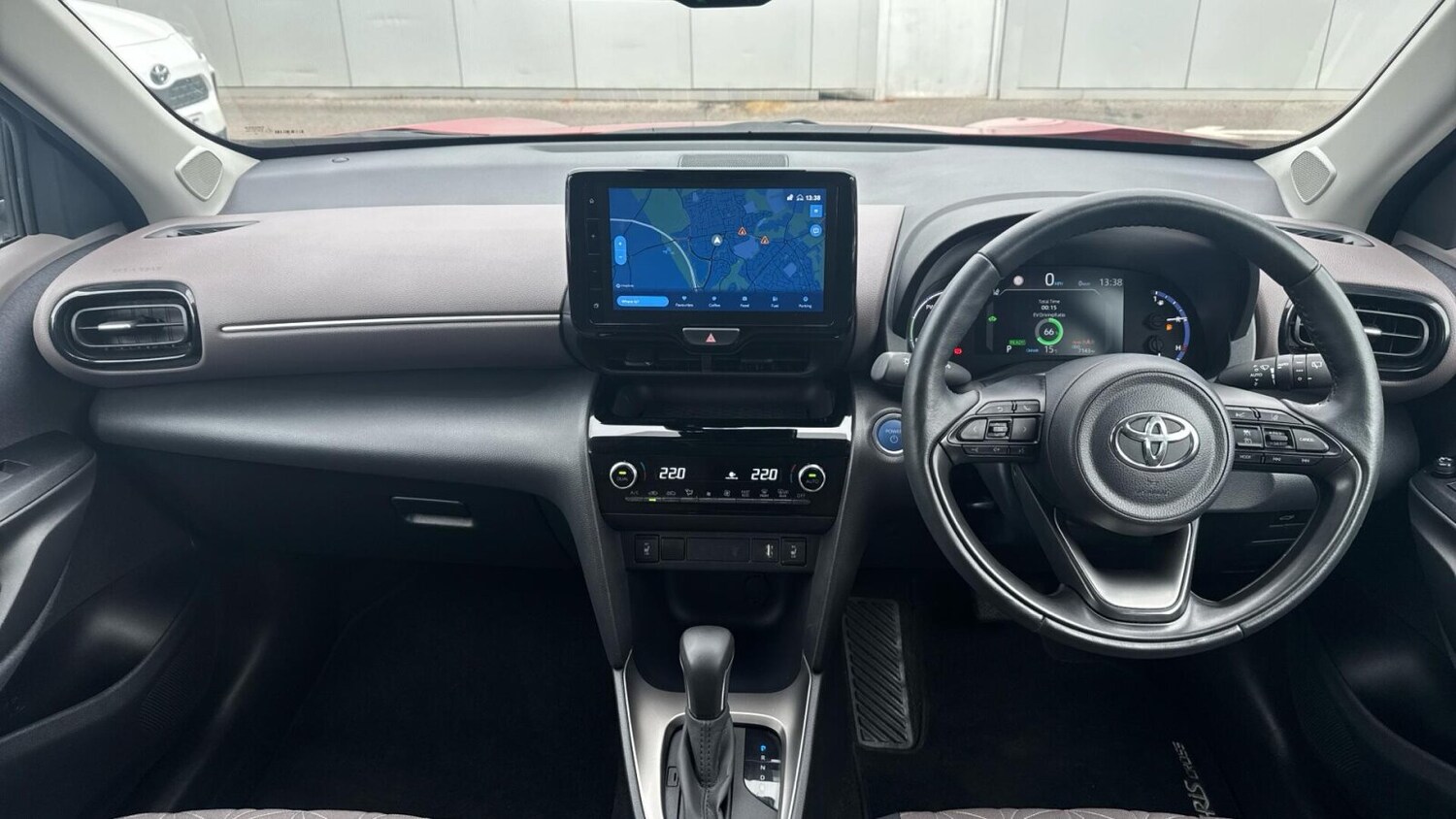 Used Toyota Yaris Cross 2023 for sale - 76837334: Photo 5