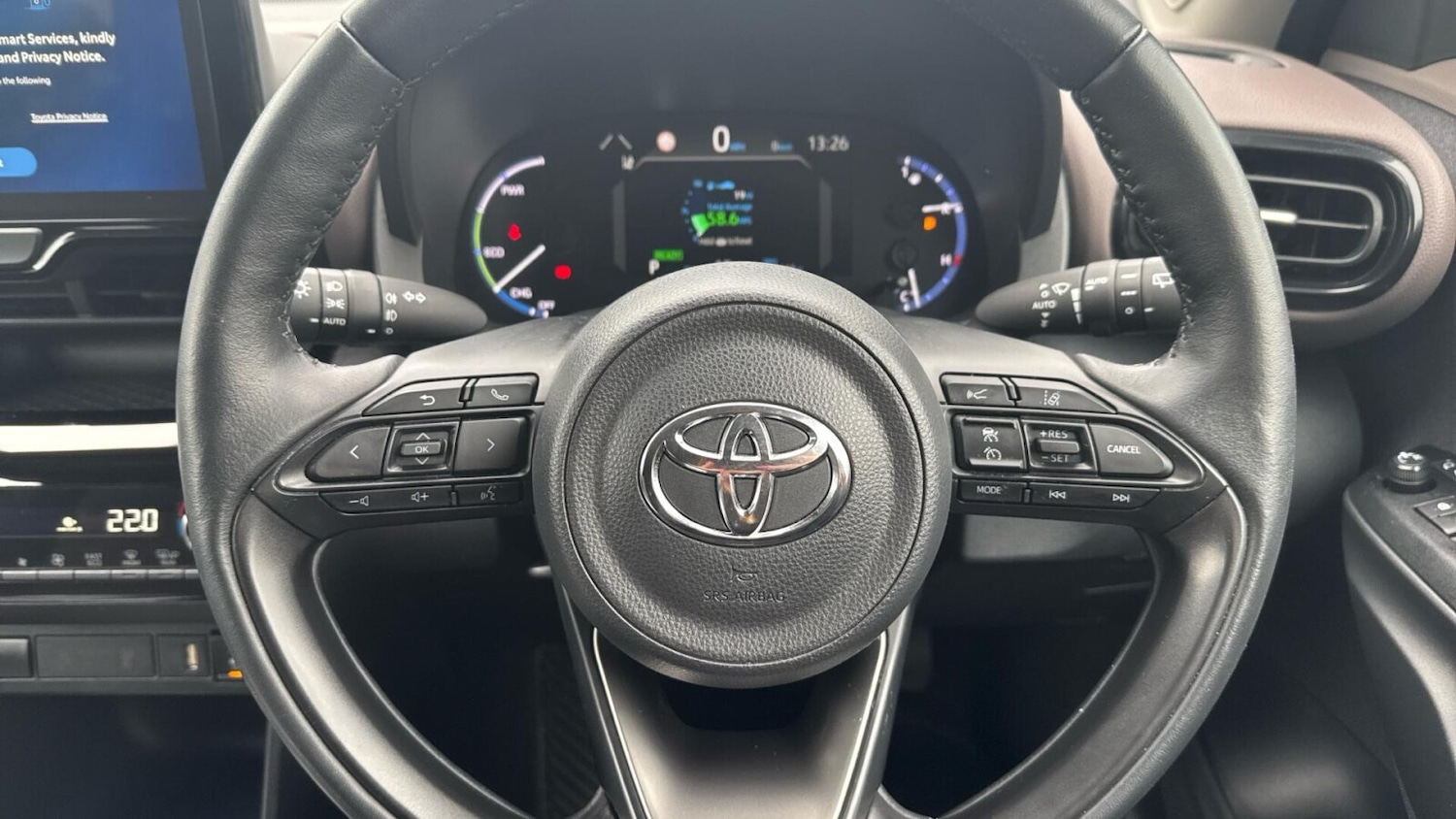 Used Toyota Yaris Cross 2023 for sale - 76837334: Photo 6