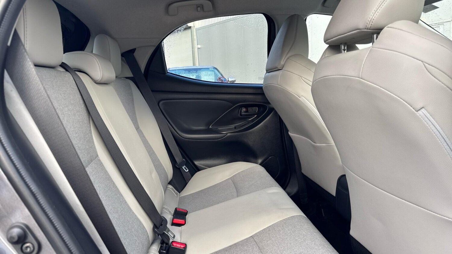 Used Toyota Yaris 2023 for sale - 77227845: Photo 12