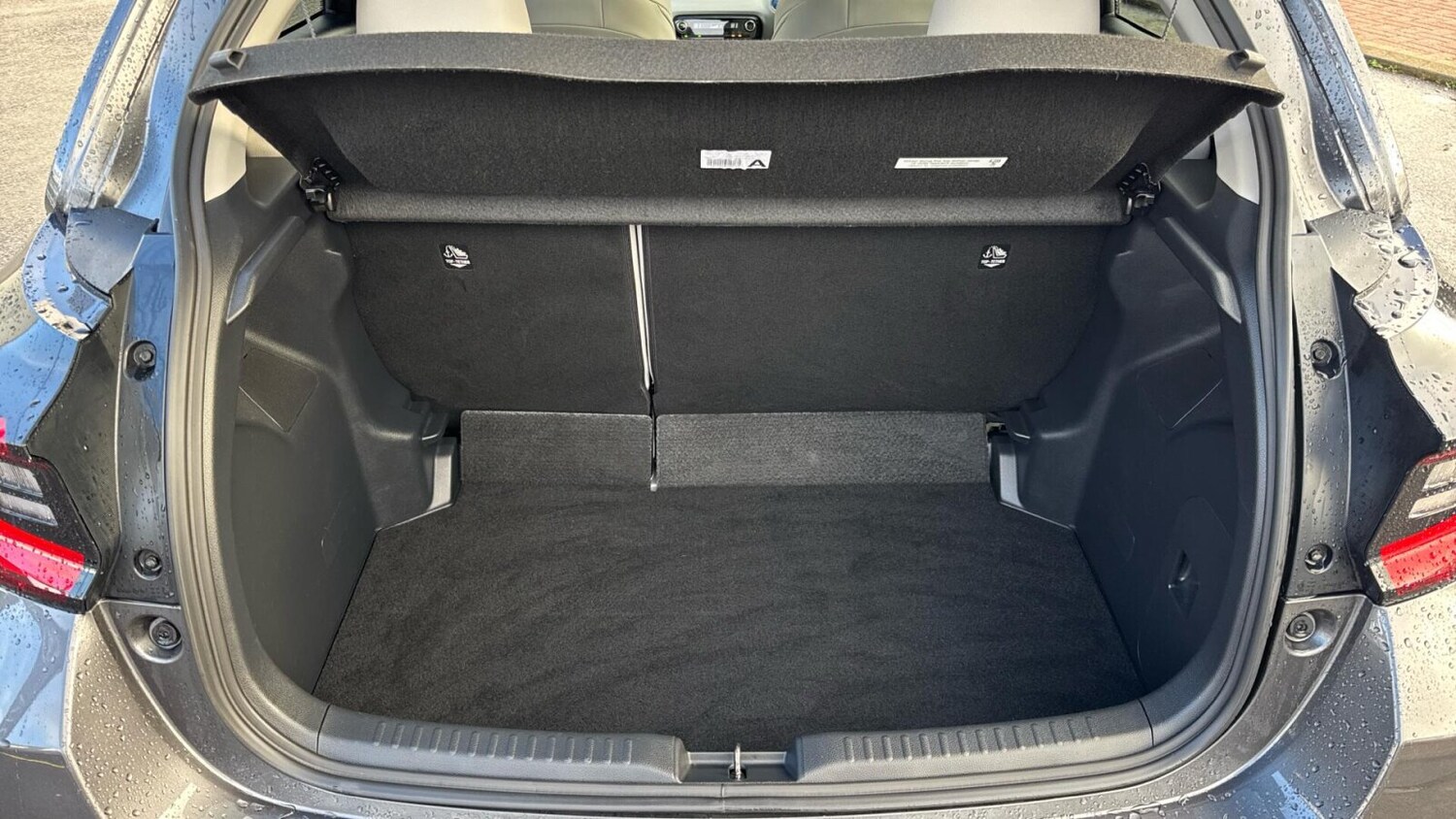 Used Toyota Yaris 2023 for sale - 77227845: Photo 14