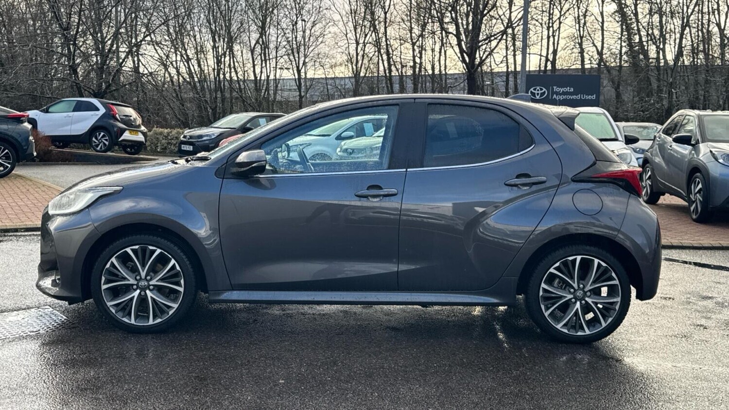 Used Toyota Yaris 2023 for sale - 77227845: Photo 17