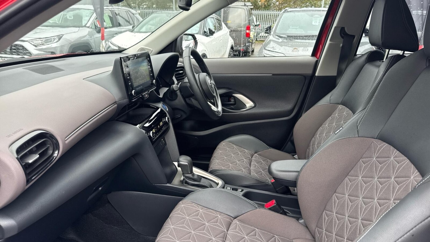 Used Toyota Yaris Cross 2023 for sale - 77157760: Photo 10