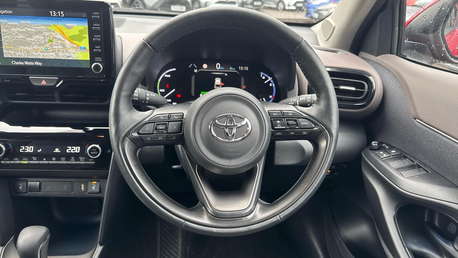 Used Toyota Yaris Cross 2023 for sale - 77157760: Photo 6