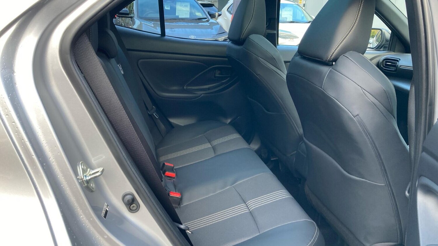 Used Toyota Yaris Cross 2022 for sale - 76674297: Photo 12