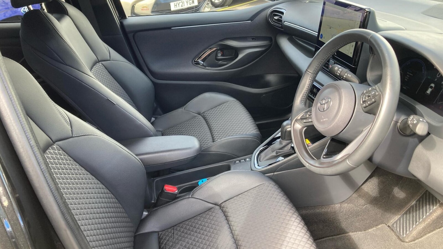 Used Toyota Yaris 2024 for sale - 78133462: Photo 11