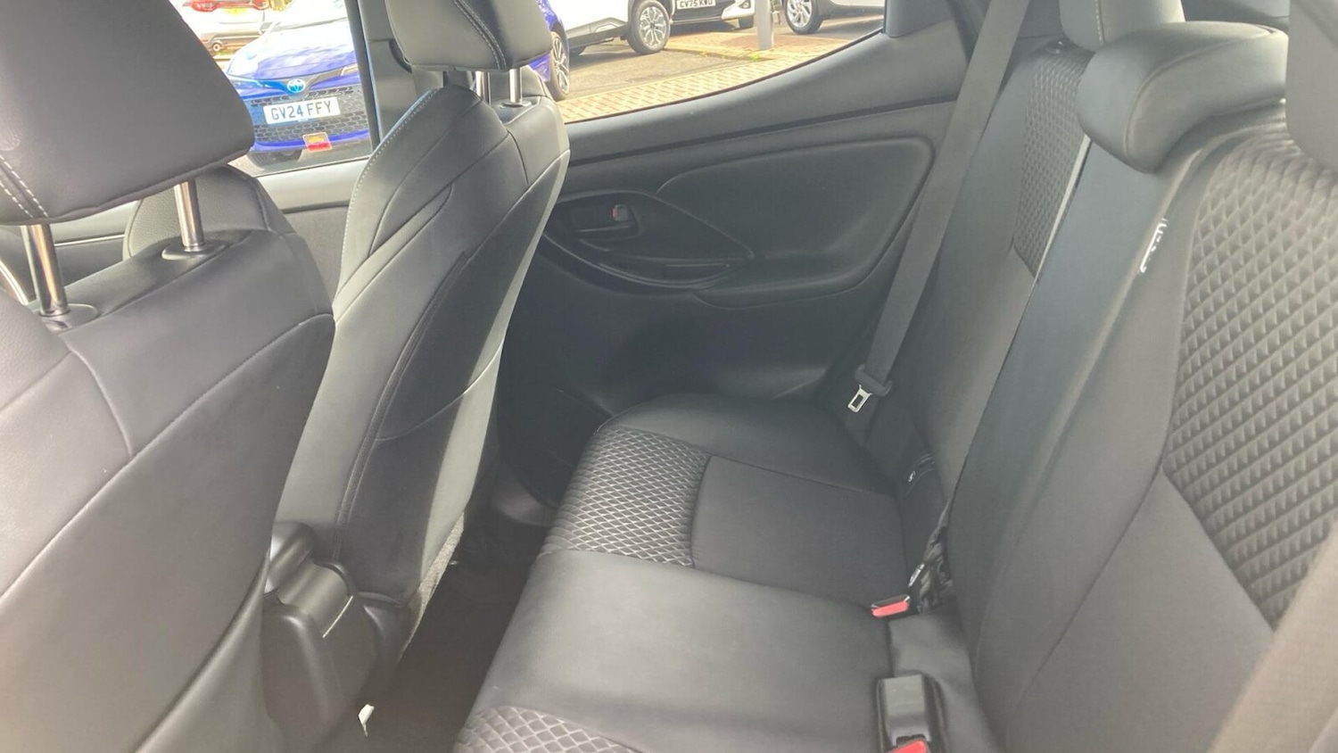 Used Toyota Yaris 2024 for sale - 78133462: Photo 13