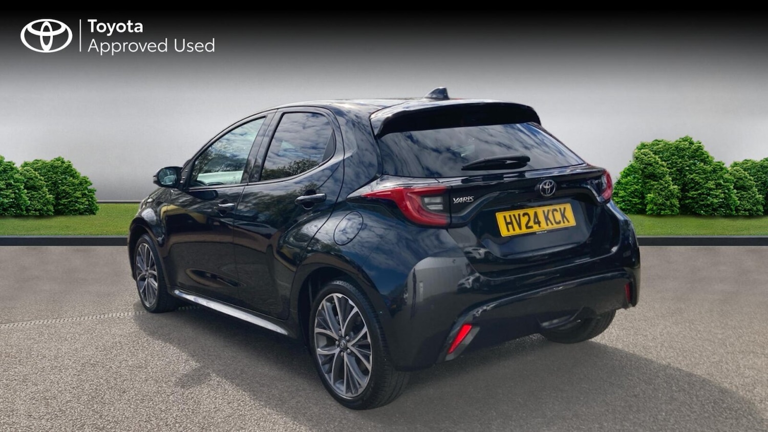 Used Toyota Yaris 2024 for sale - 78133462: Photo 4