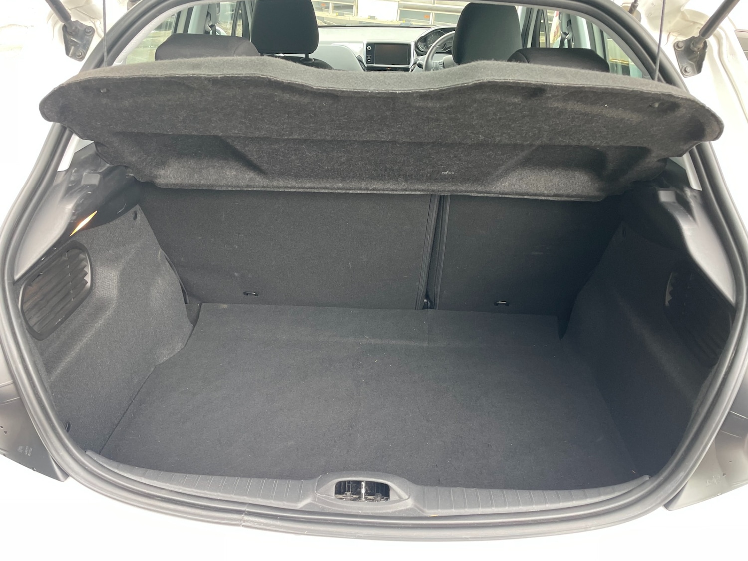 Used Peugeot 208 2016 for sale - 78027253: Photo 8