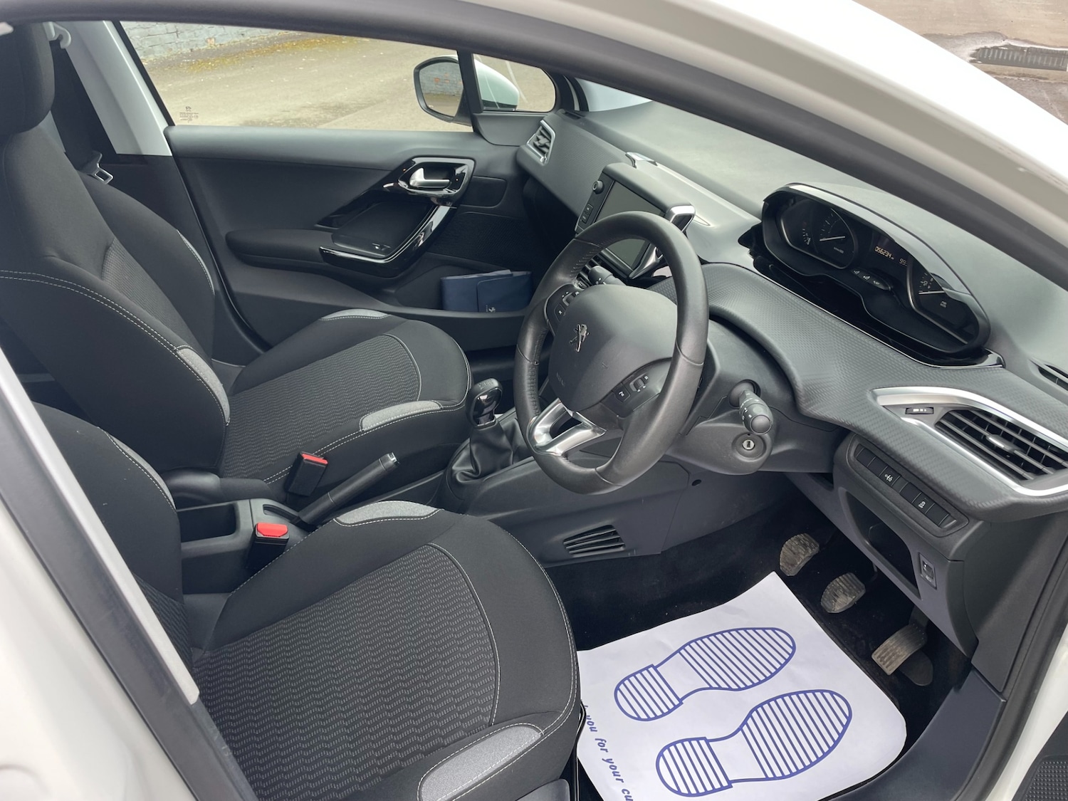 Used Peugeot 208 2016 for sale - 78027253: Photo 9