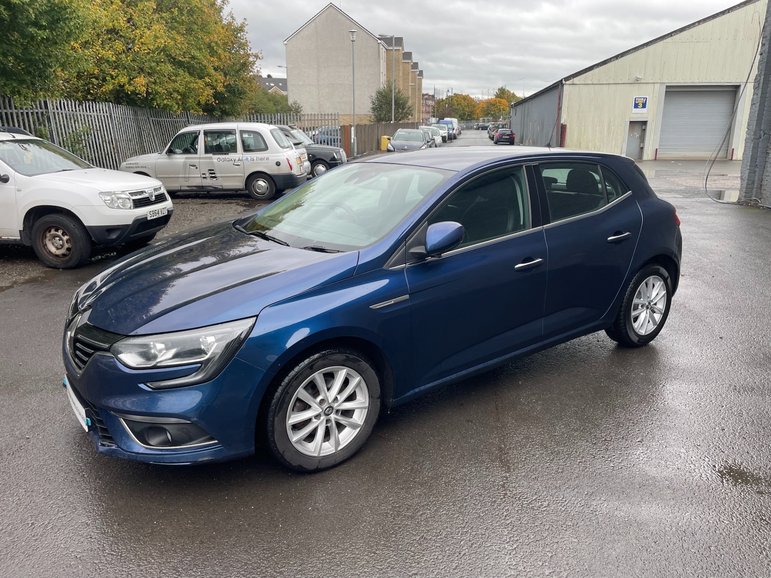Used Renault Megane 2016 for sale - 76143947: Photo 3