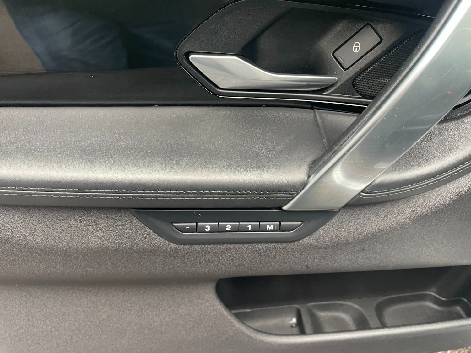 Used Land Rover Discovery Sport 2019 for sale - 77592436: Photo 18