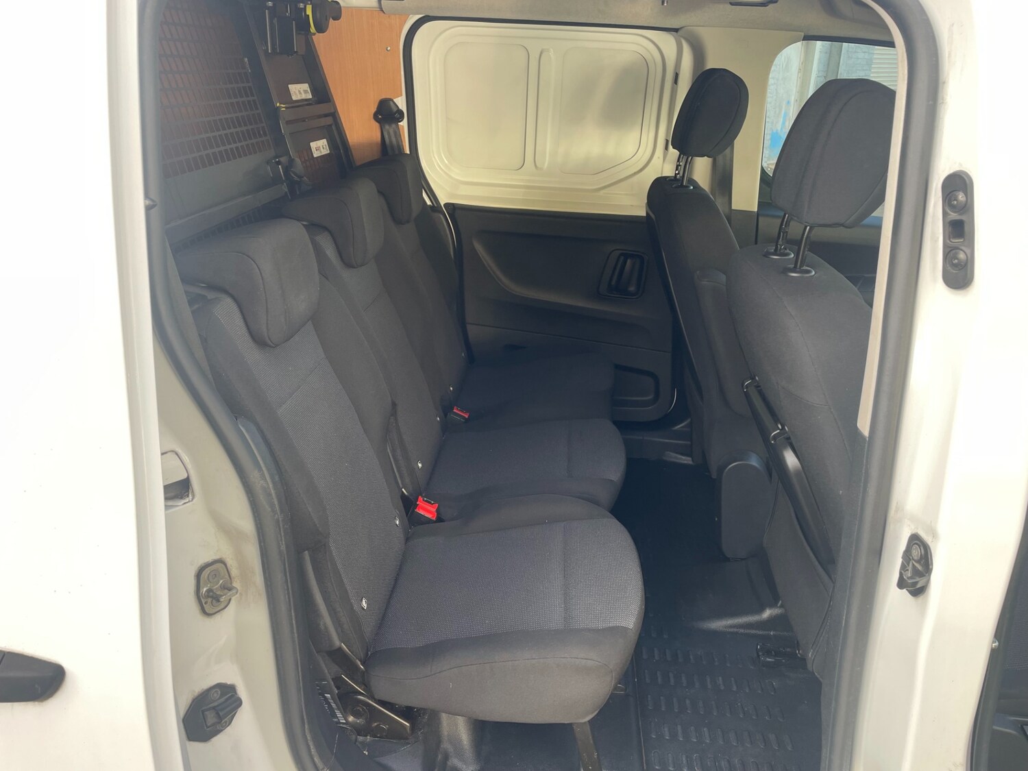 Used Peugeot Partner 2020 for sale - 76365457: Photo 12