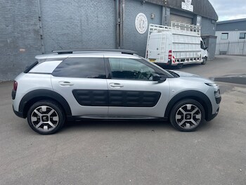 Used Citroen C4 Cactus 2017 for sale - 78804137: Photo