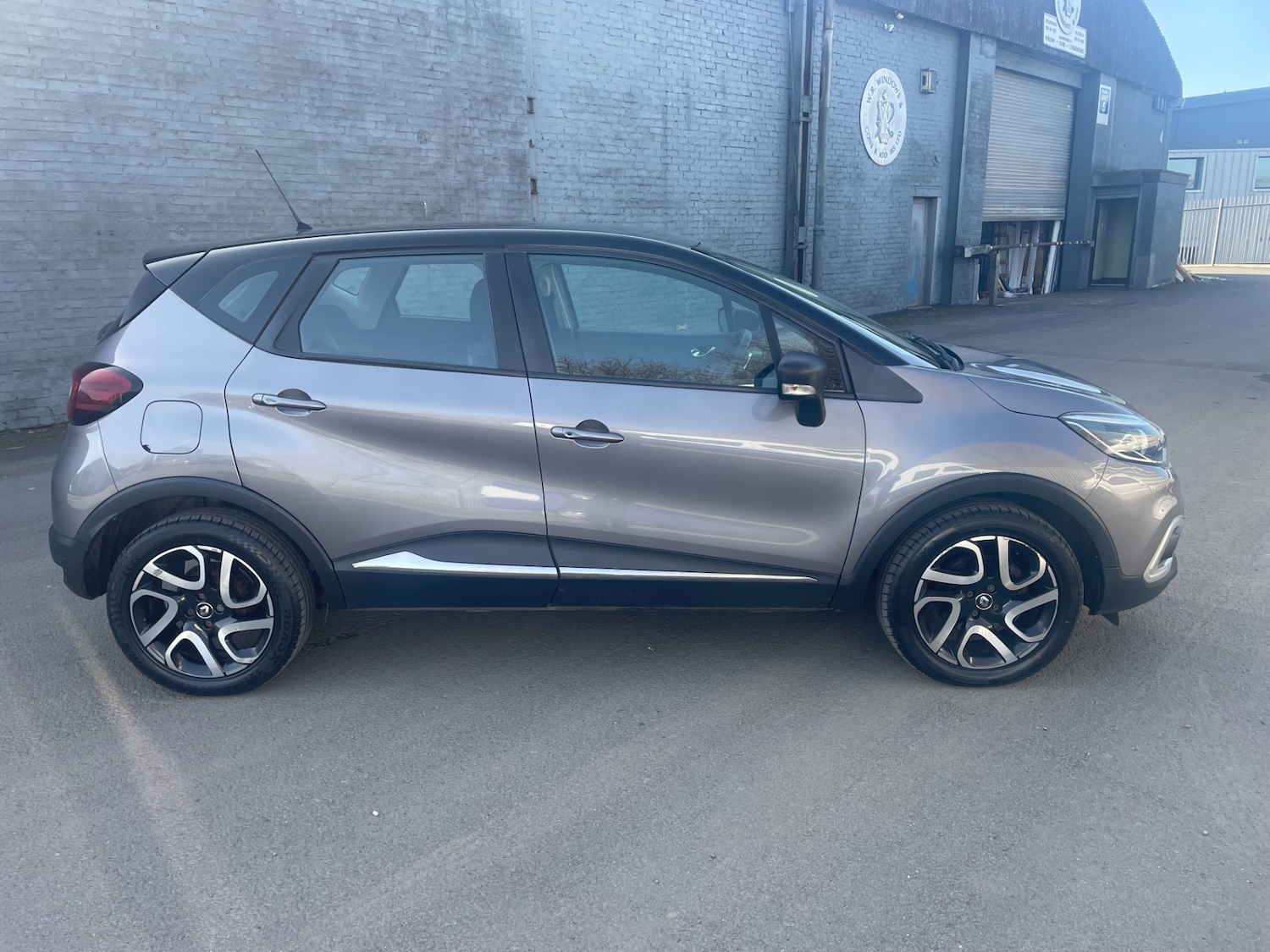 Used Renault Captur 2018 for sale - 77946211: Photo 4