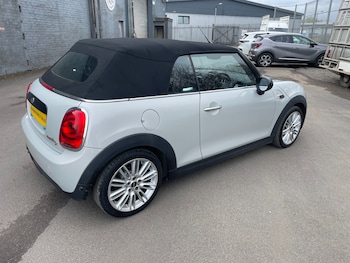 Used MINI Convertible 2018 for sale - 78027256: Photo