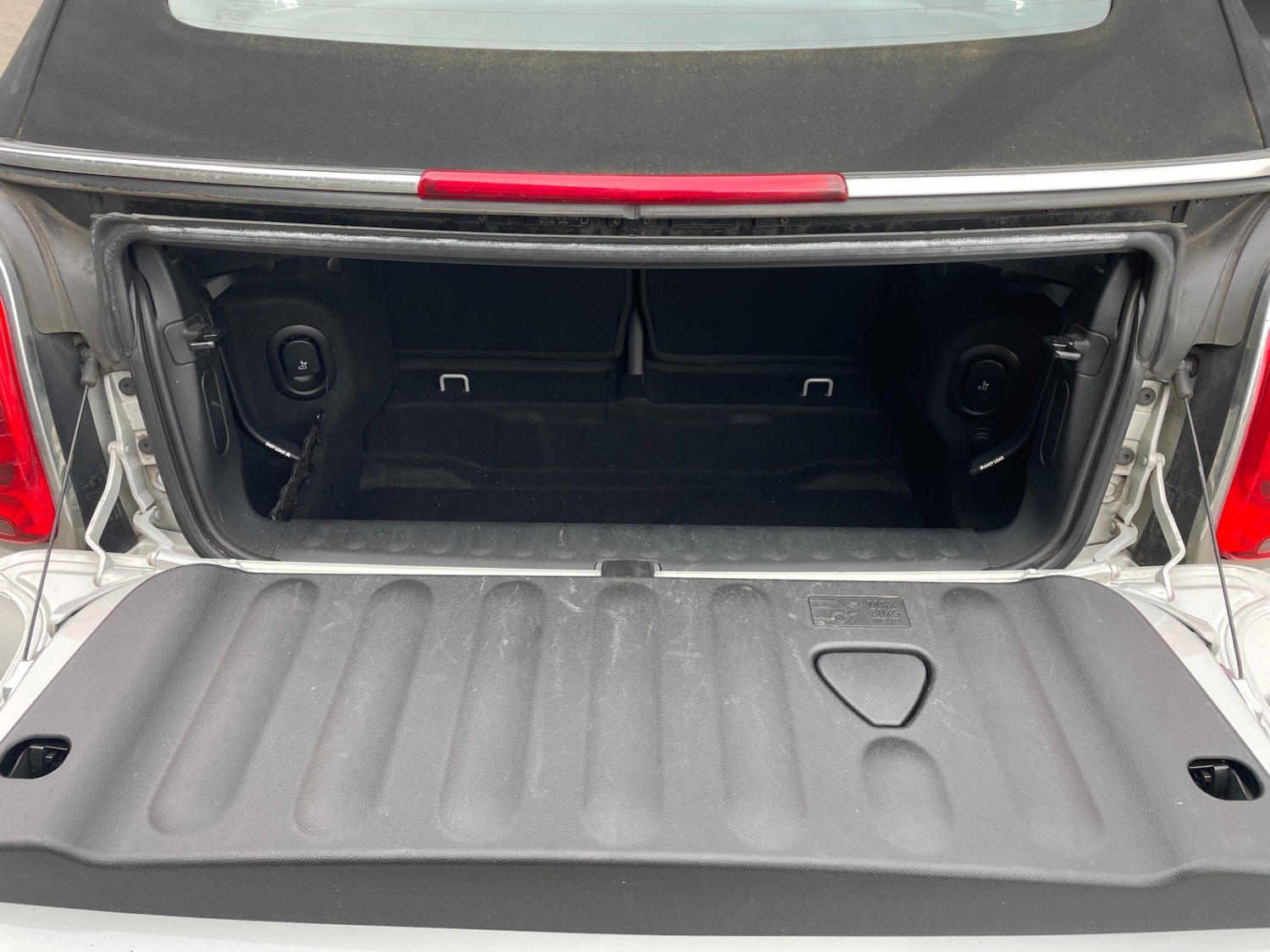 Used MINI Convertible 2018 for sale - 78027256: Photo 9