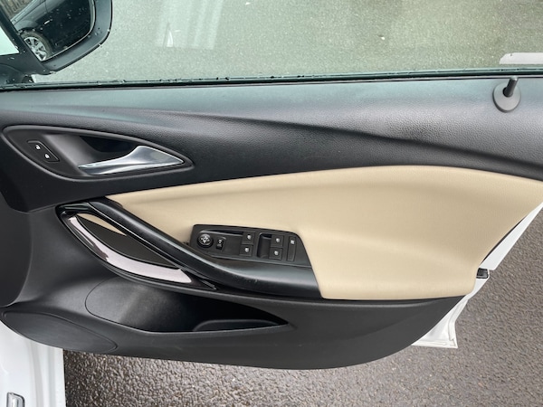 Used Vauxhall Astra 2016 for sale - 73792352: Photo 12