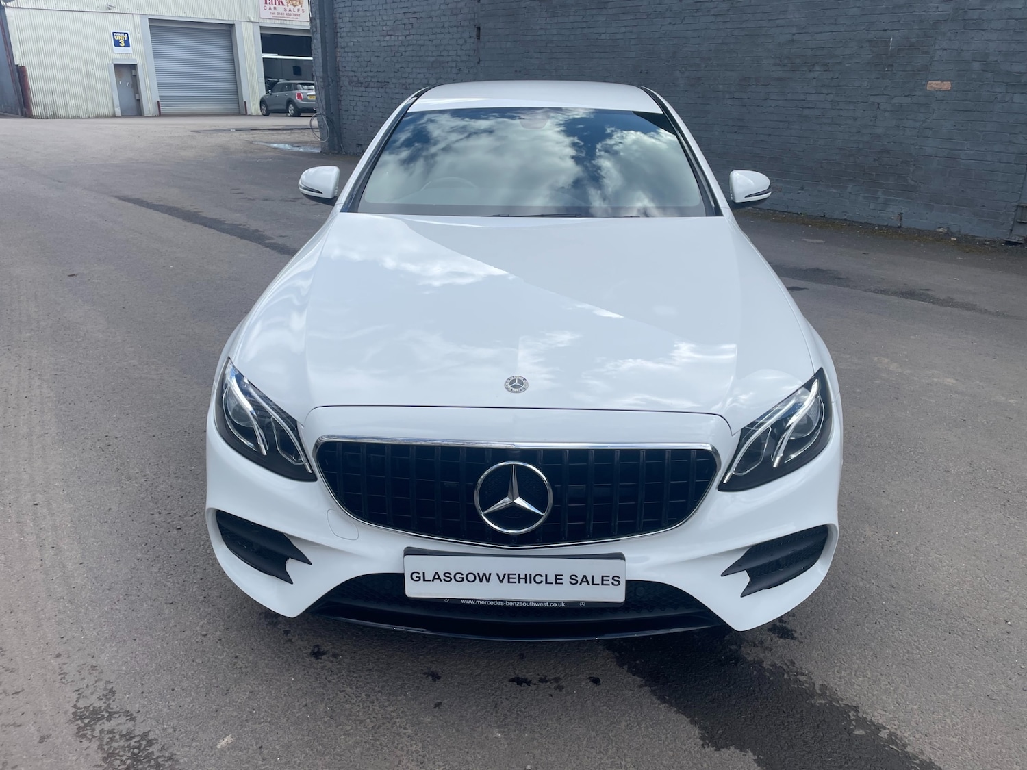 Used Mercedes-Benz E Class 2018 for sale - 78198151: Photo 2