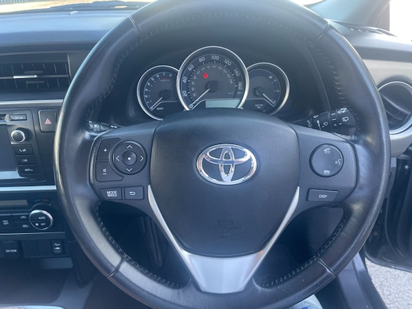 Used Toyota Auris 2013 for sale - 75440271: Photo 18