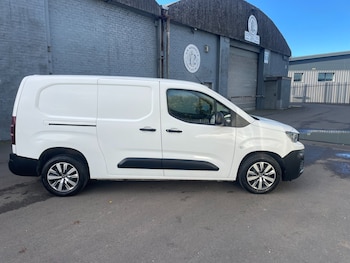 Used Peugeot Partner 2020 for sale - 79216307: Photo