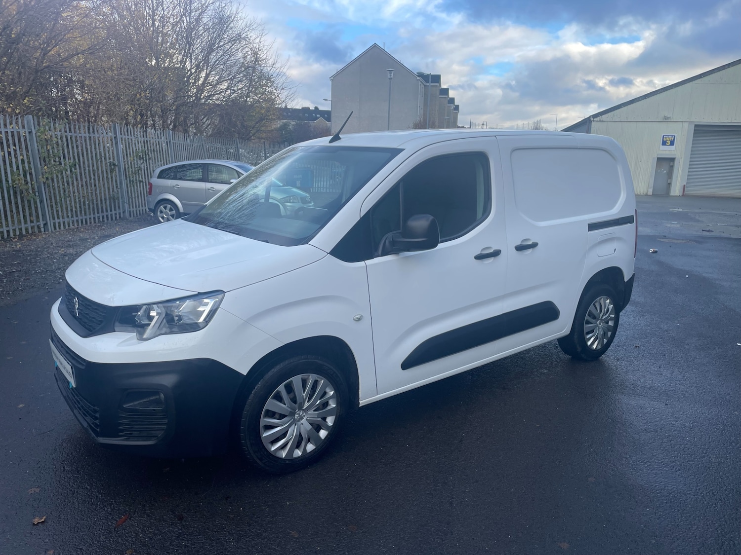 Used Peugeot Partner 2020 for sale - 76518428: Photo 3