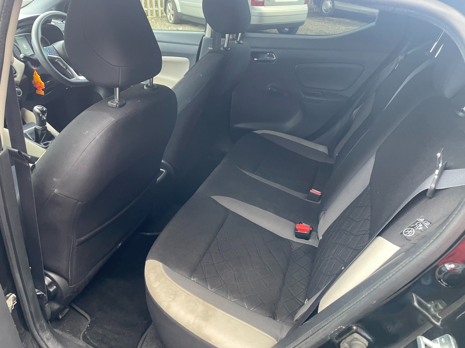 Used Nissan Micra 2017 for sale - 76682108: Photo 13