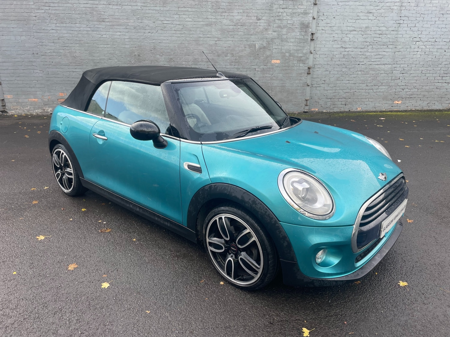 Used MINI Convertible 2017 for sale - 76391829: Photo 1