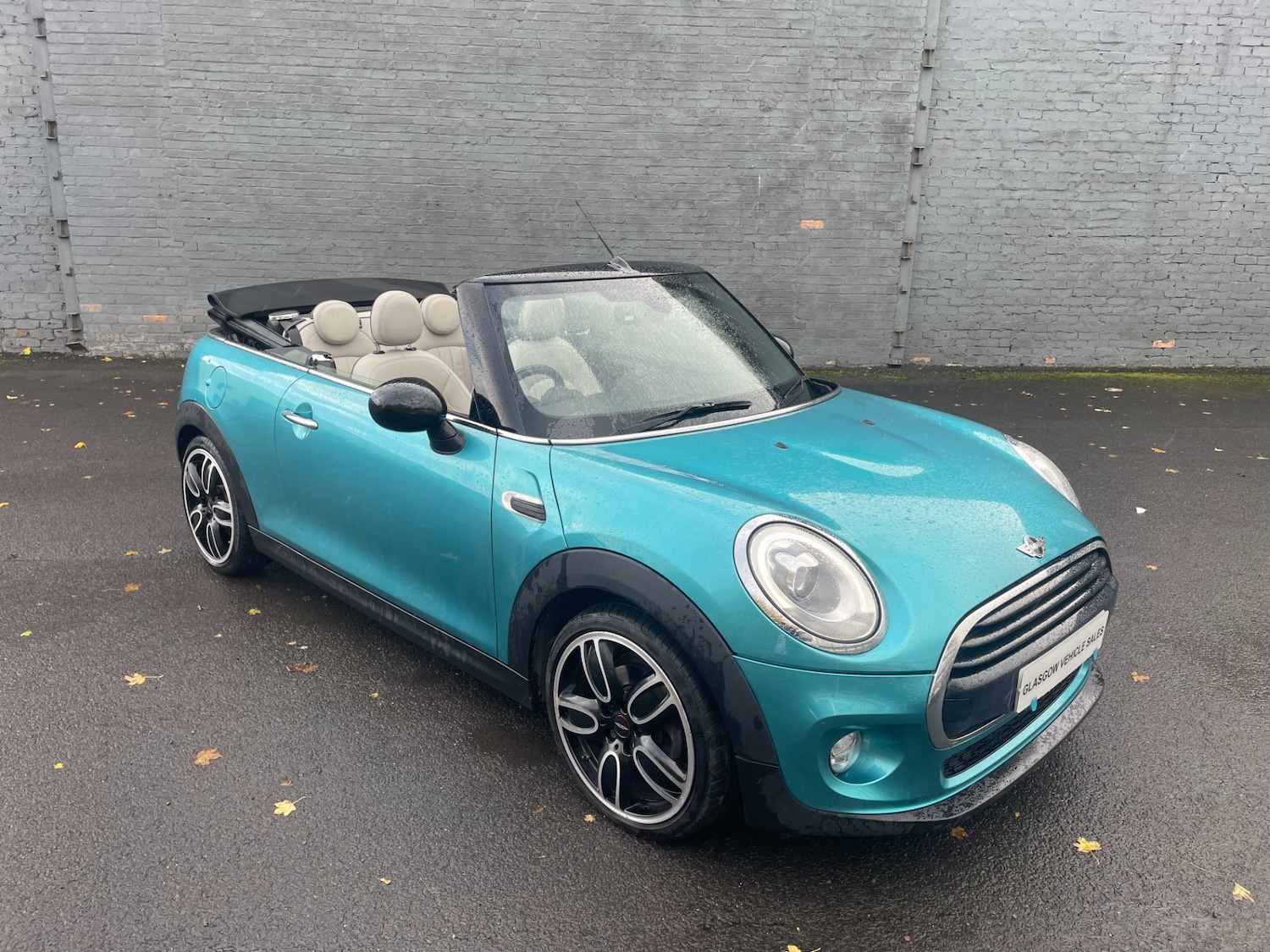 Used MINI Convertible 2017 for sale - 76391829: Photo 10